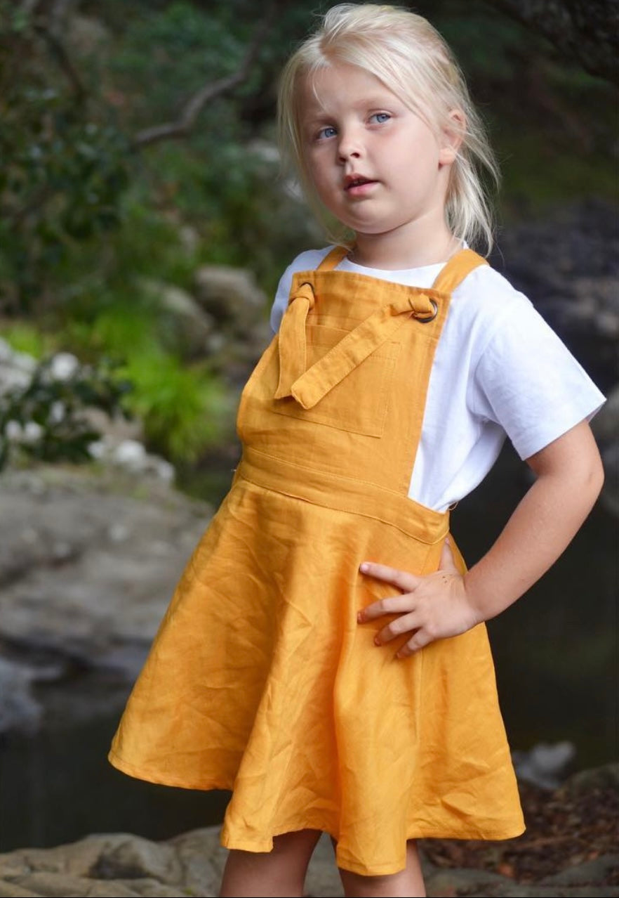 Sadie pinny white
