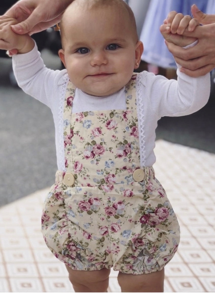 Lola puckersuit