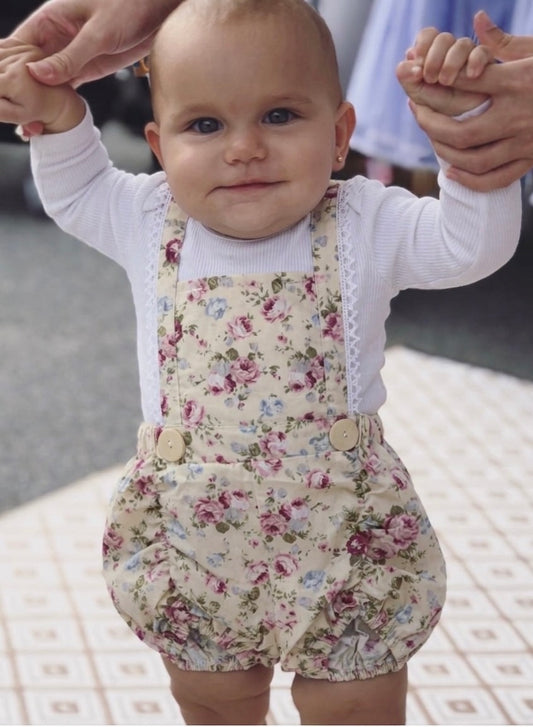 Lola puckersuit