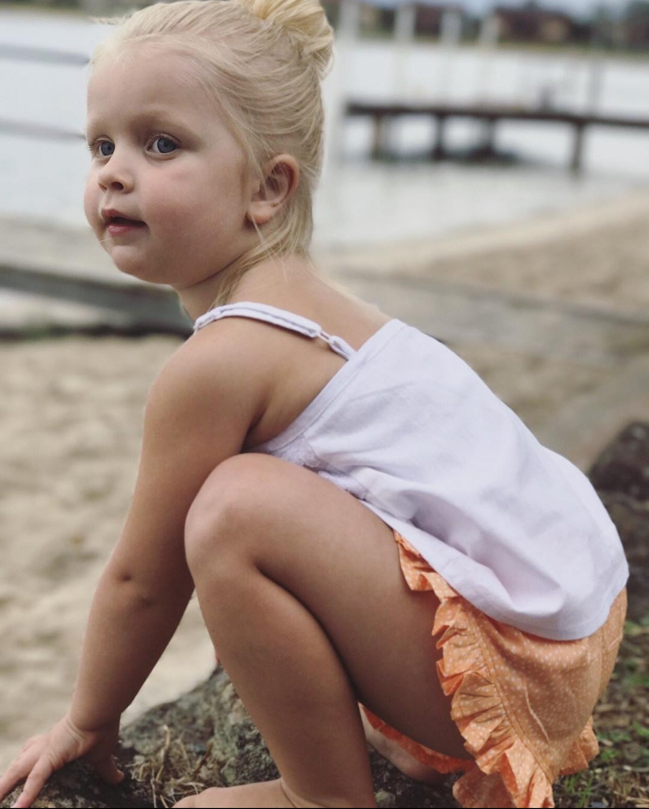 White cotton linen singlet